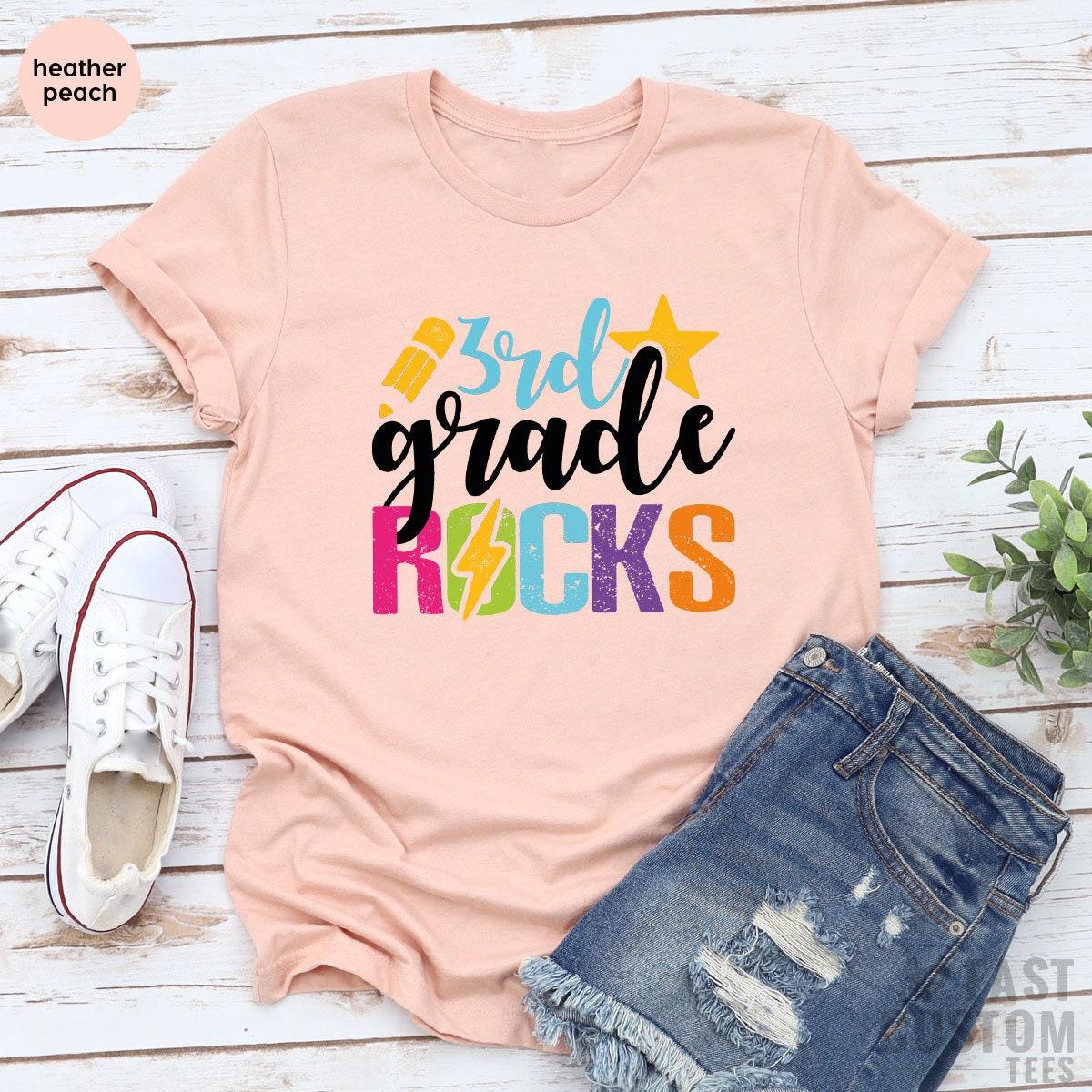 3rd Grade Rocks, 3rd Grade Teacher Tshirt, Third Grade Teacher Shirt, Teacher Shirt 3rd Grade Teacher Shirt, Teacher Shirt - Fastdeliverytees.com
