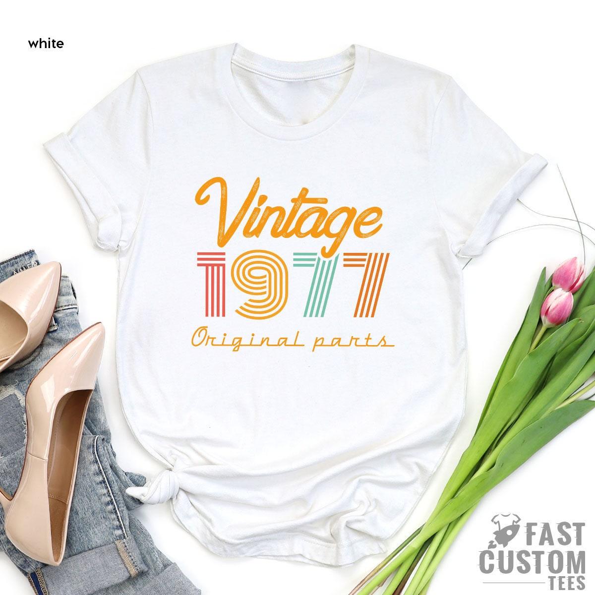 44th Birthday T-Shirt, Vintage T Shirt, Vintage 1977 Shirt, 44th Birthday Gift For Women, 44th Birthday Shirt Men, Retro Shirt, Vintage Shirts - Fastdeliverytees.com