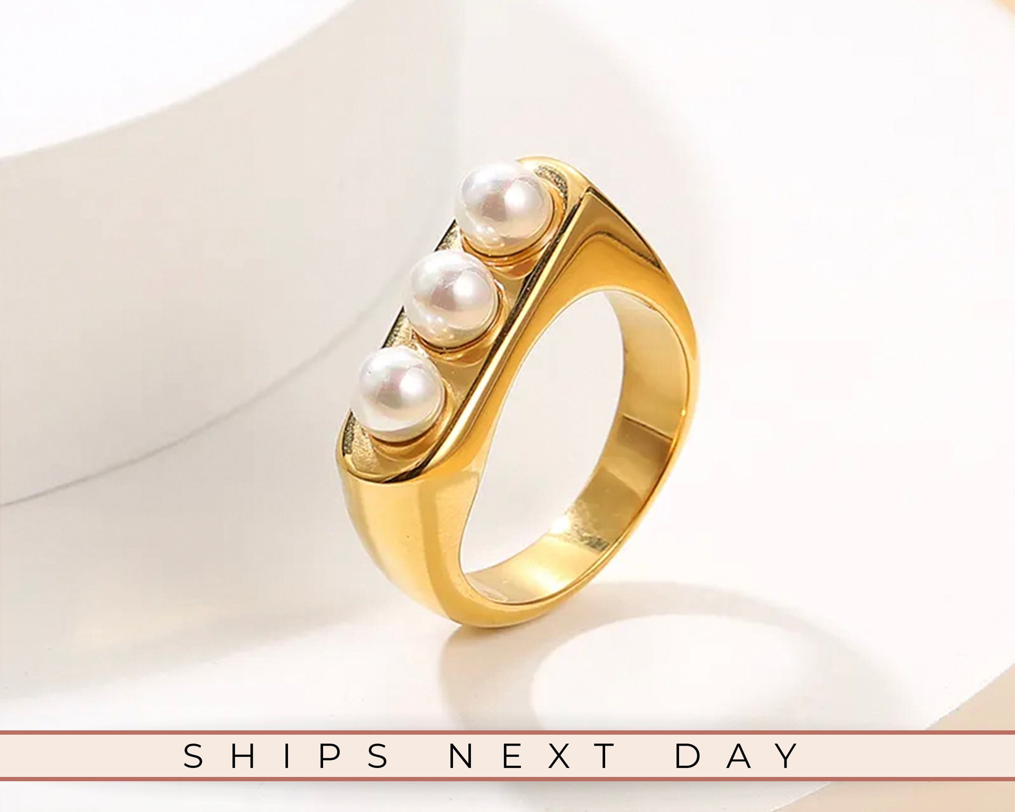Multiple Pearl Ring, 18K Gold, Gifts For Mom, Unique Ring, Mothers Day Gift, Dainty Ring, New Mom Gift, Unique Jewelry, Rings For Women